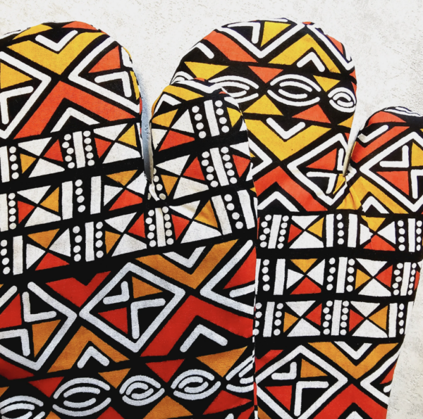 Handmade Oven Gloves; Set of 2 - Image 3