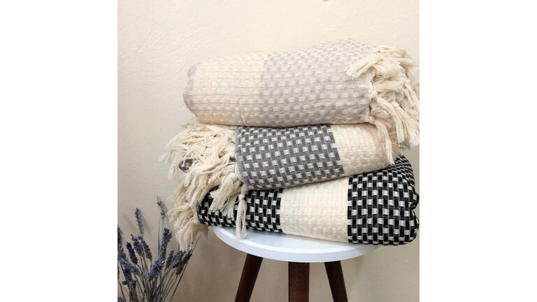 The Warmth of Nature – Organic Blankets for Cosy Winter Evenings